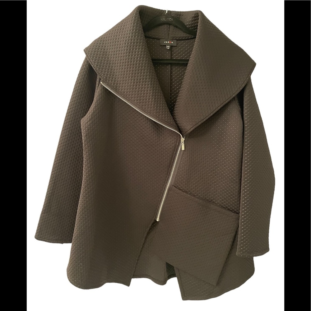 Beautiful jacket with zipper detail and scuba material - Jason size XL - NWOT!